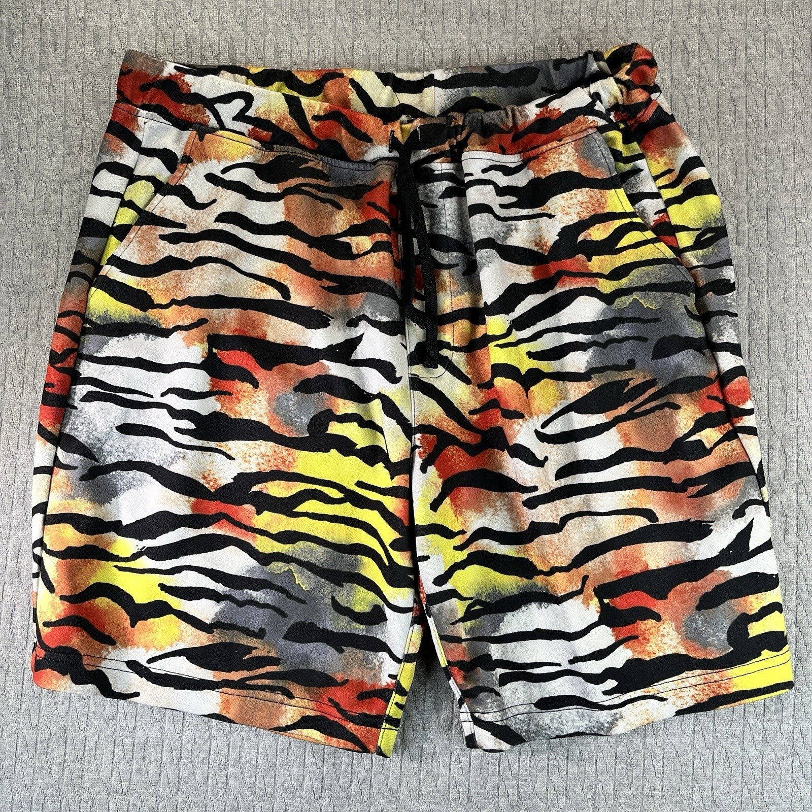 Ed Hardy Men's (L) Board shorts swim trunks Tiger Stripe print Beach Surfing
