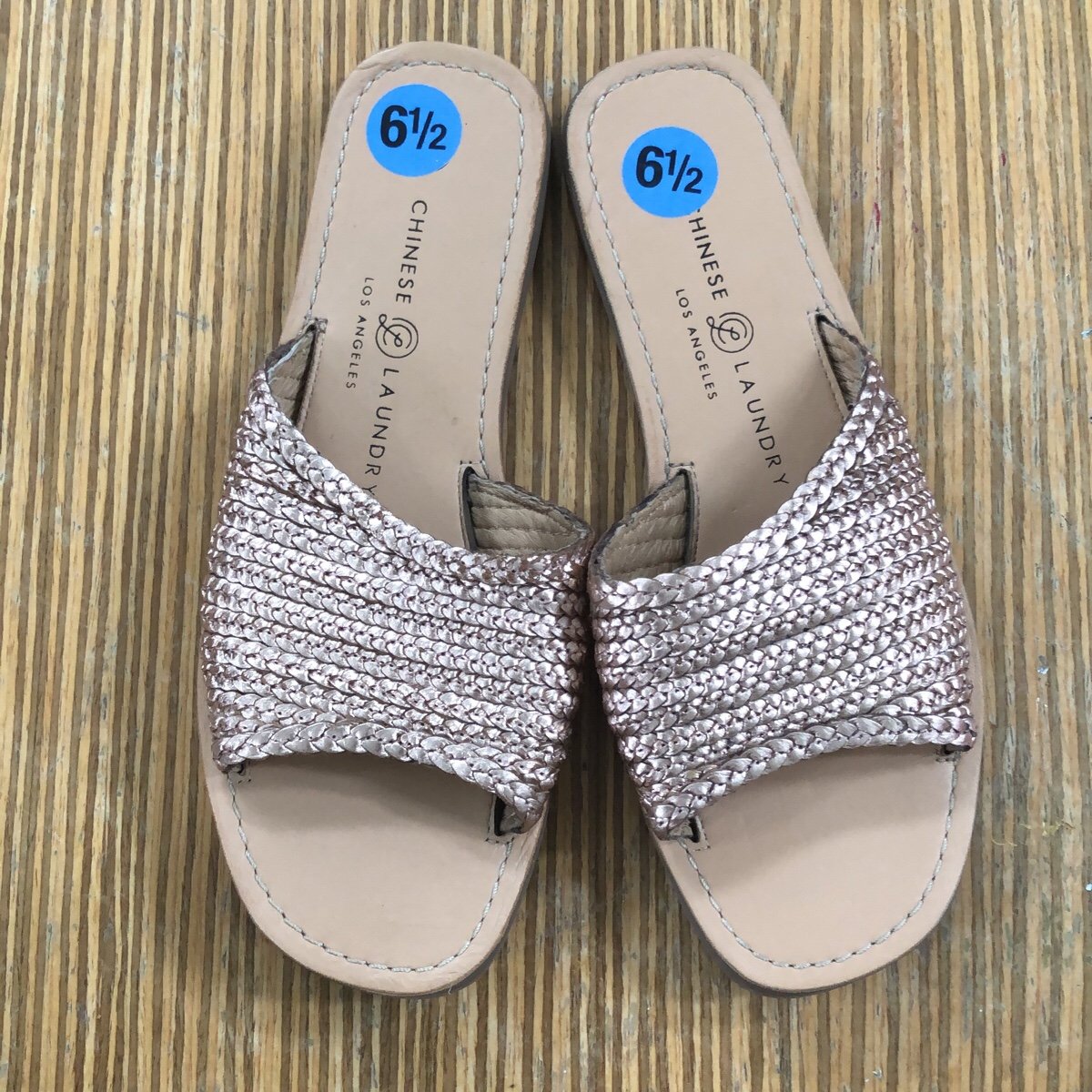 Chinese laundry deals slippers