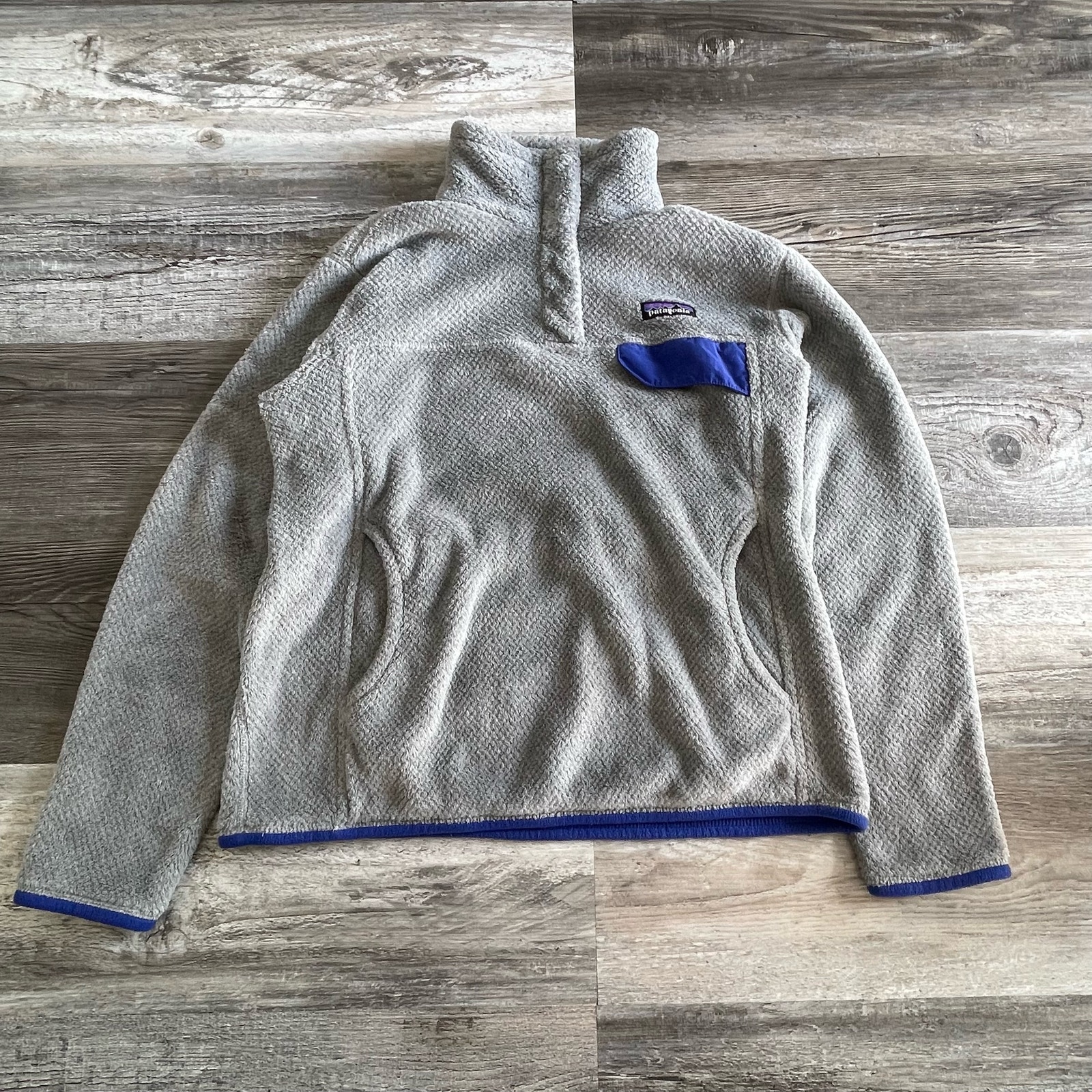 Woman's Patagonia Fleece Snap Gray Sweater Pullover Fleece Fuzzy