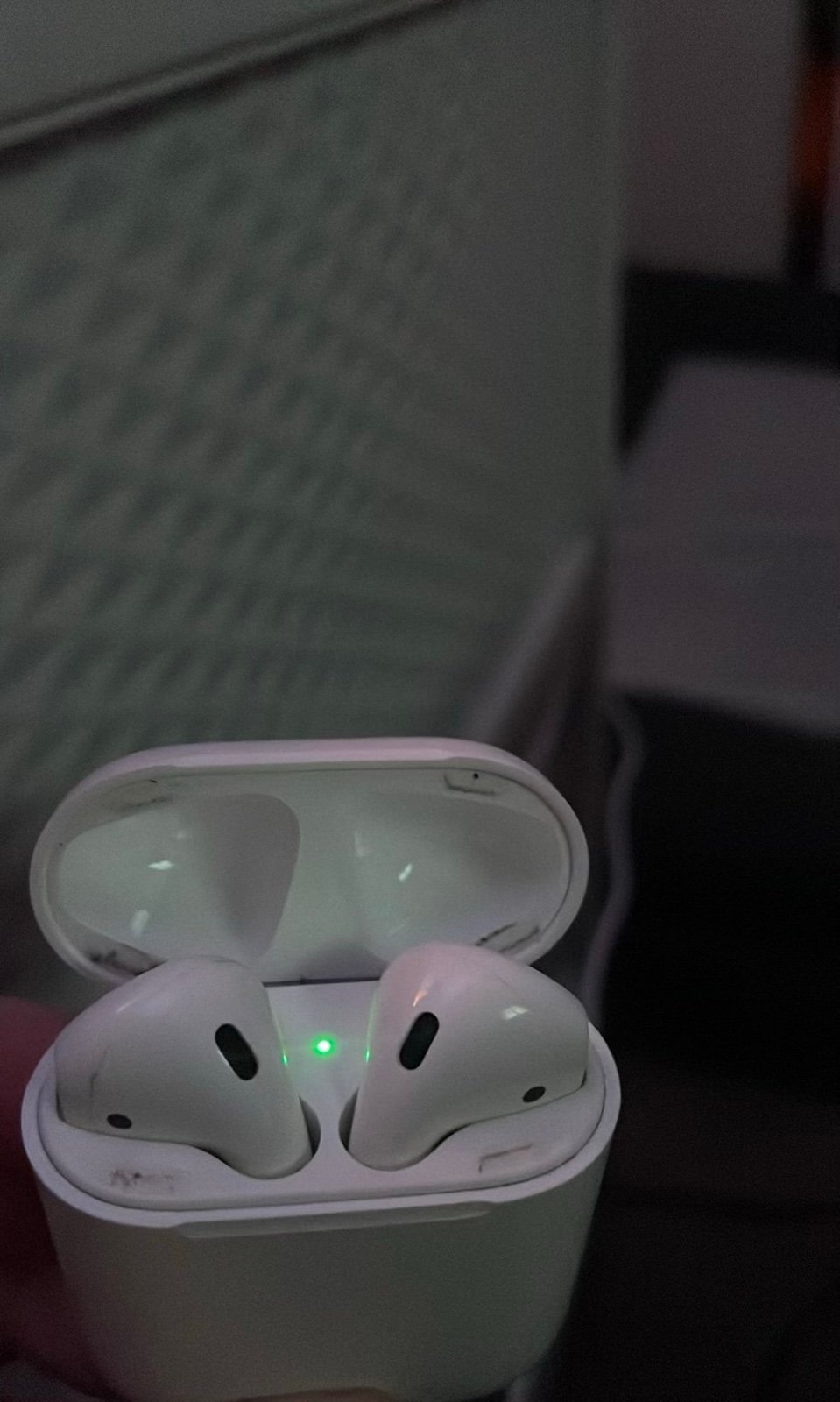AirPods