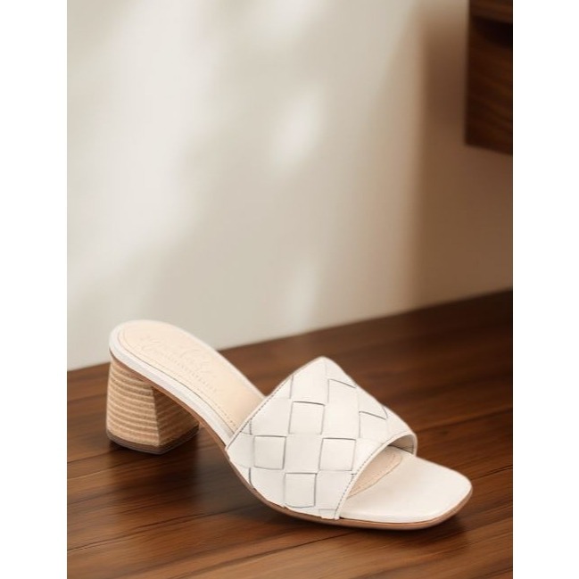 Journee Signature Womens Kellee Block Heel Slip On Slide Sandal Bone Size 9 NWT