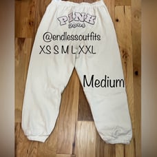 VICTORIAS SECRET WHITE EGGSHELL SWEATPANTS LIMITED EDITION 2004 LOGO SIZE MEDIUM
