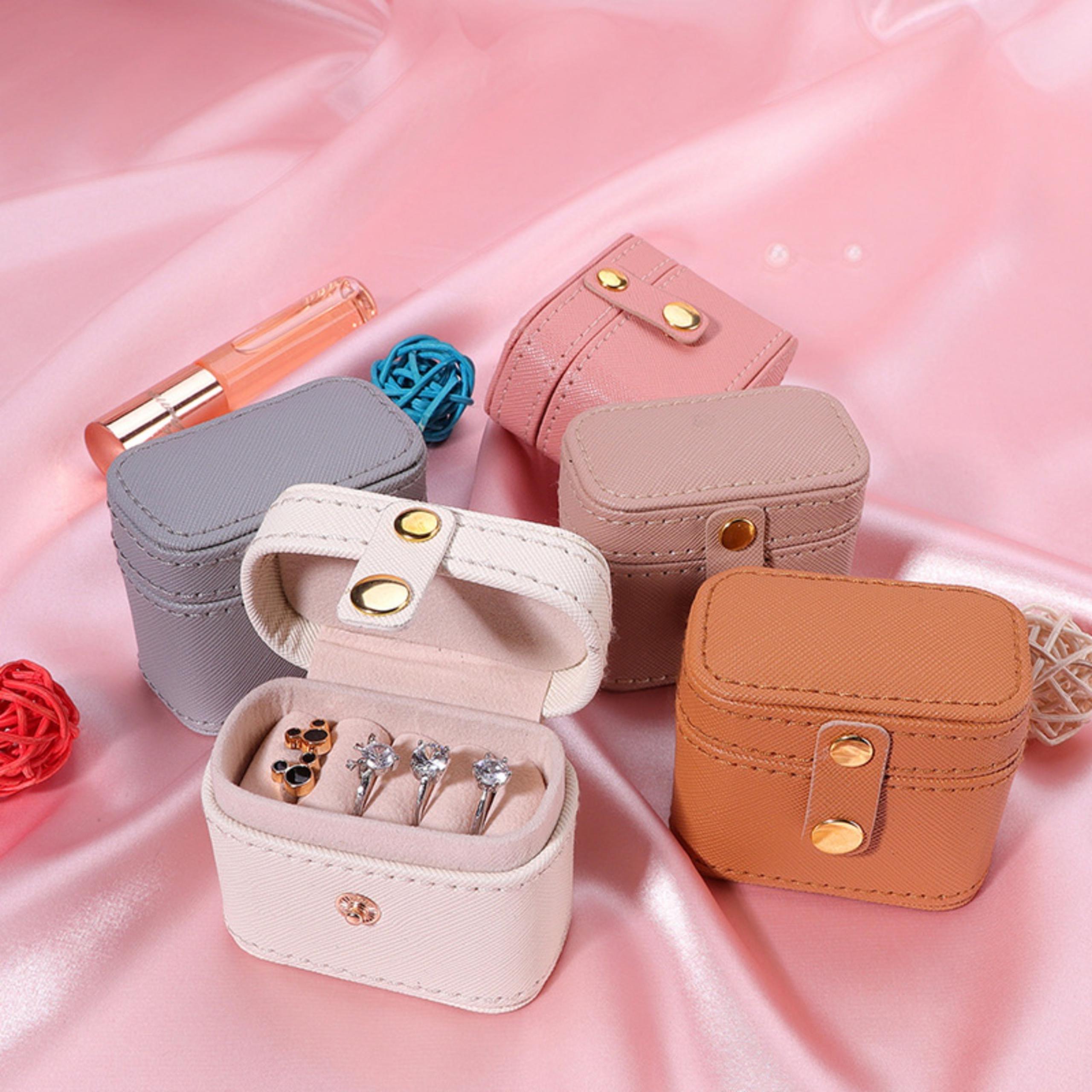 Small Traveling Jewelry Accessories box case Rings Earrings holder organizer