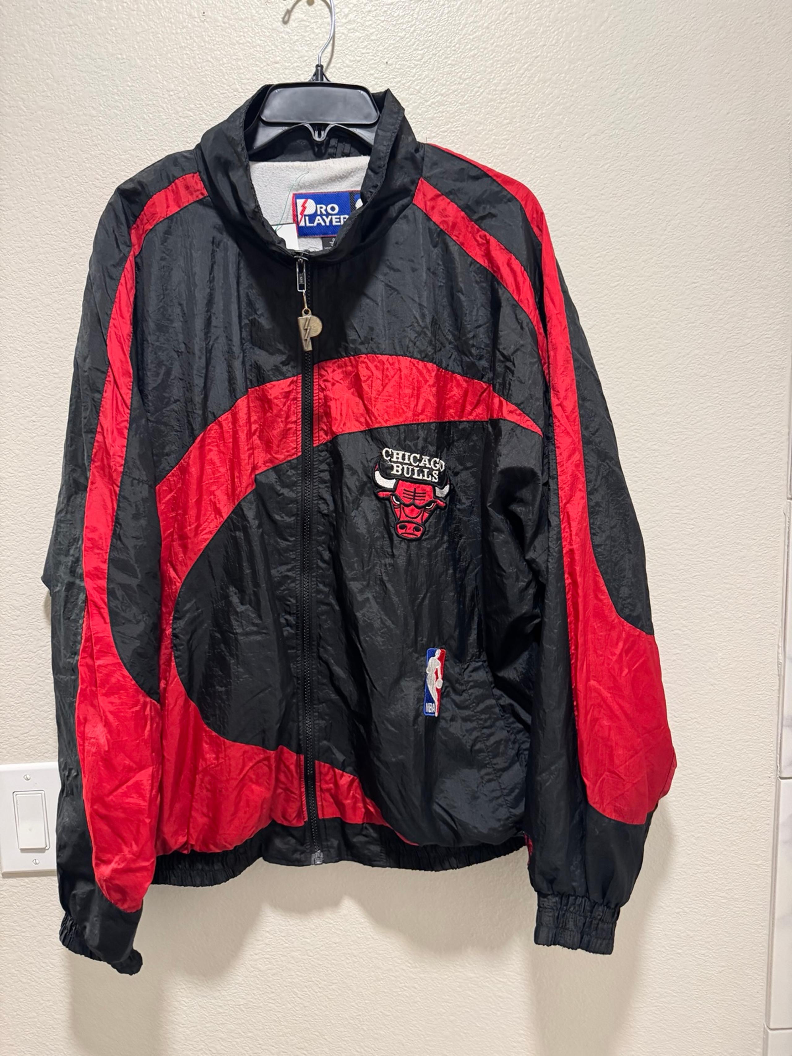 Vintage 90s NBA Chicago Bulls Jacket Men's Size L Pro Player  Retro Windbreaker