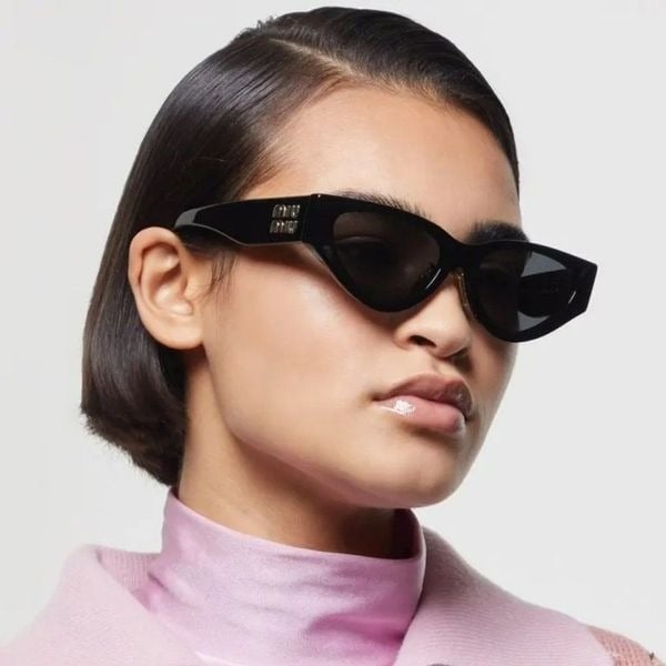 大特価!! Miu Miu NEW MU03ZS Unisex Eye Cat Grey Dark Black 1AB5S0 小物