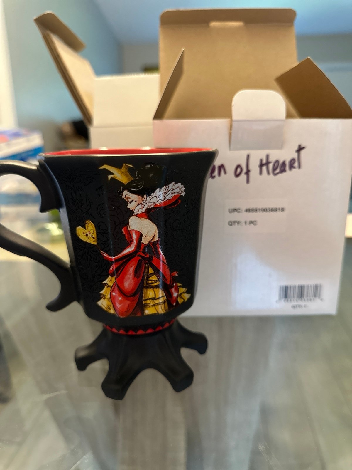 Disney villain designer collection queen of hearts mug