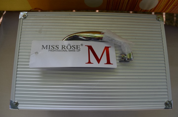 Make up box