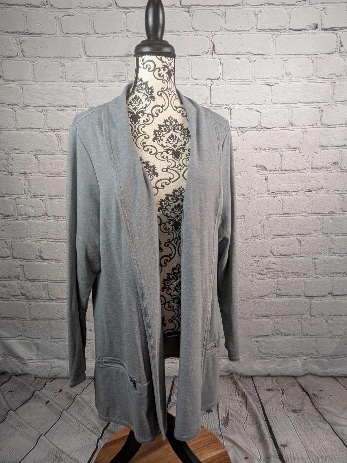 Logo women's long sleeve stretch knit open front 2x cardigan zipped pockets bb05
