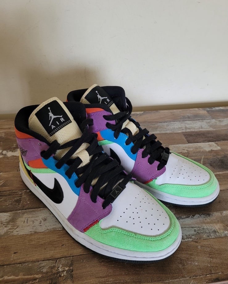 Air jordan 1 Mid SE Multicolor ‘Lightbulb’