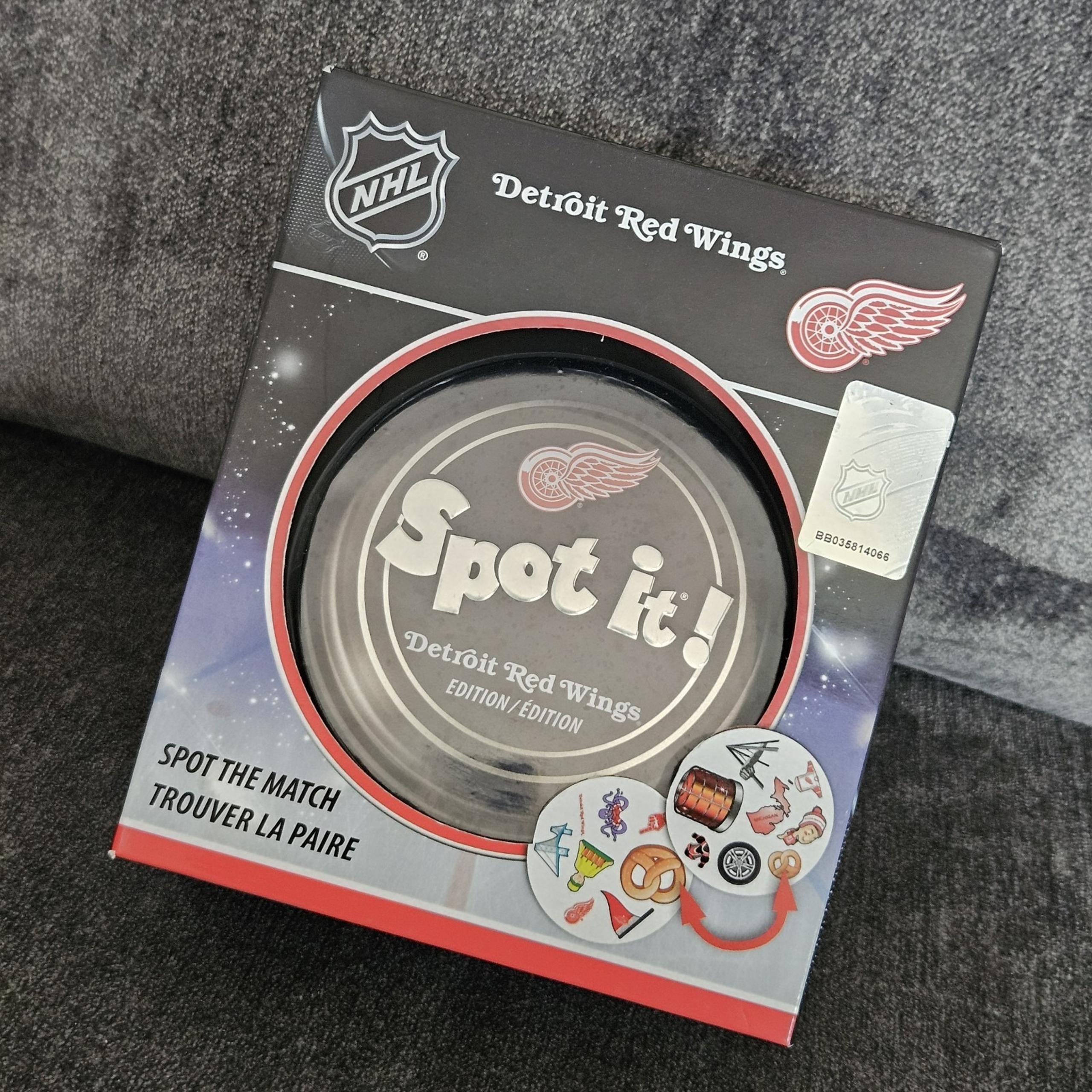 Detroit Red Wings Spot It NHL Tin Card Game Board Game Travel Sized NEW