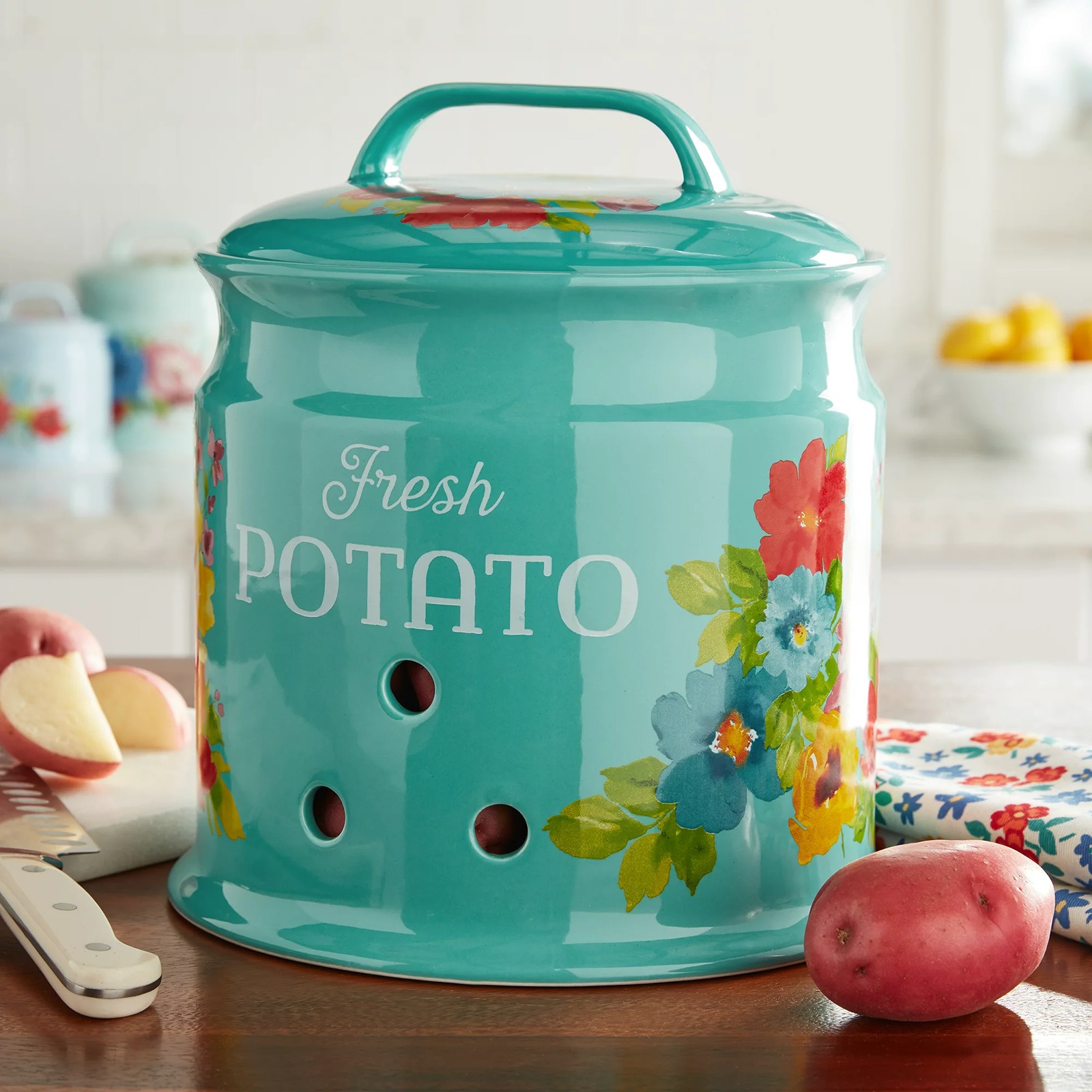 Breezy Blossoms 9.5-inch Potato Keeper