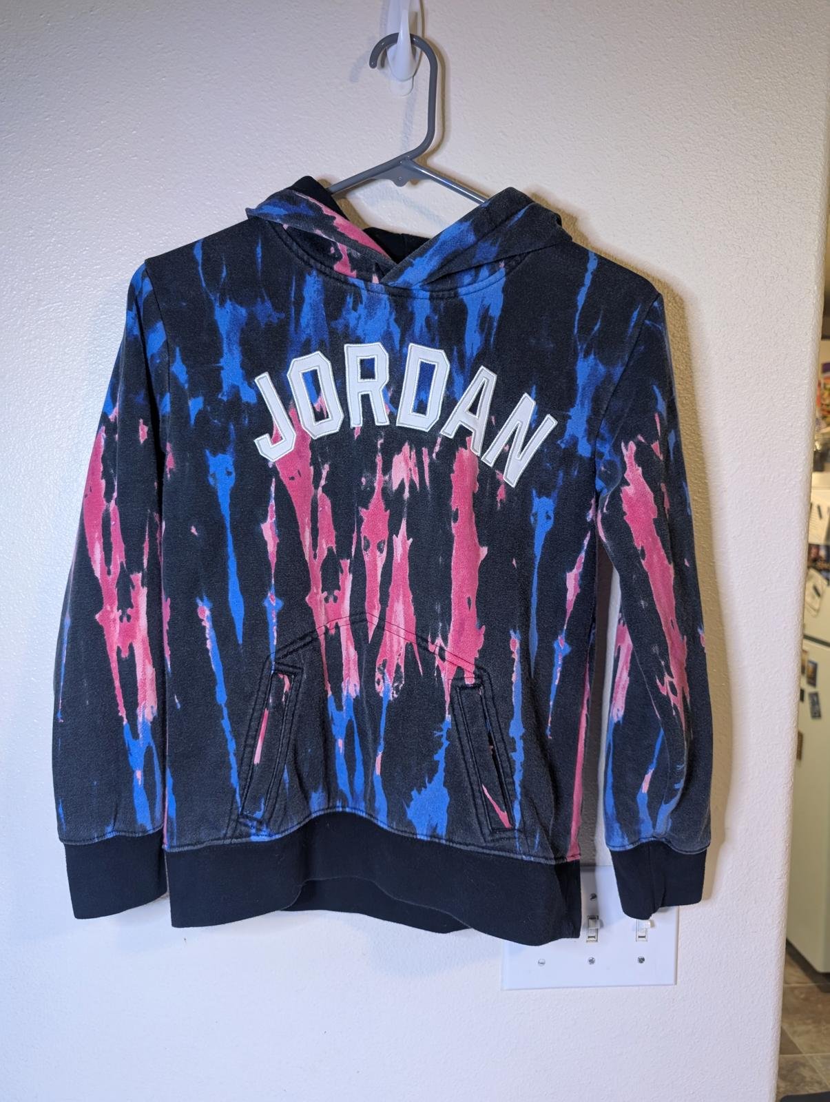 GUC Jordan Youth Size Medium Tie-Dye Hoodie - Vibrant Style