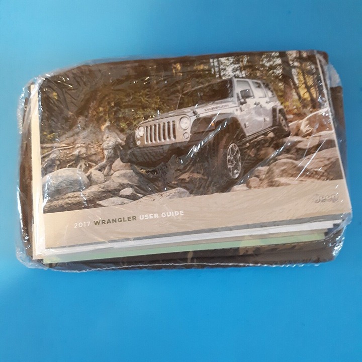 2017 WRANGLER JEEP User Guide / Owners Manual, Case, Booklets OEM -- FREE SHIP!