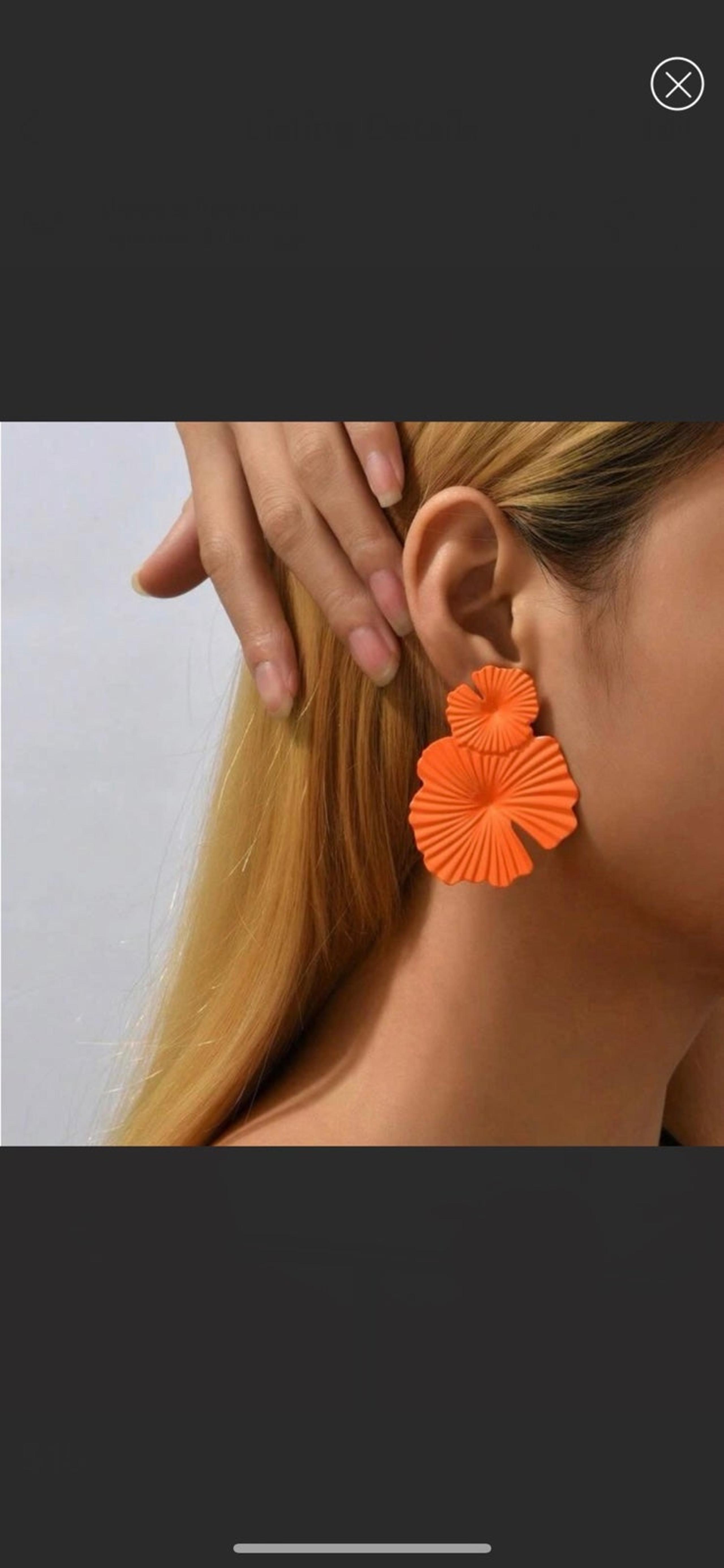 ANTHRO ORANGE ENAMEL ‘HIBISCUS’ EARRINGS (52)