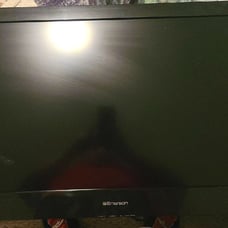 Emerson 32in flat-screen television