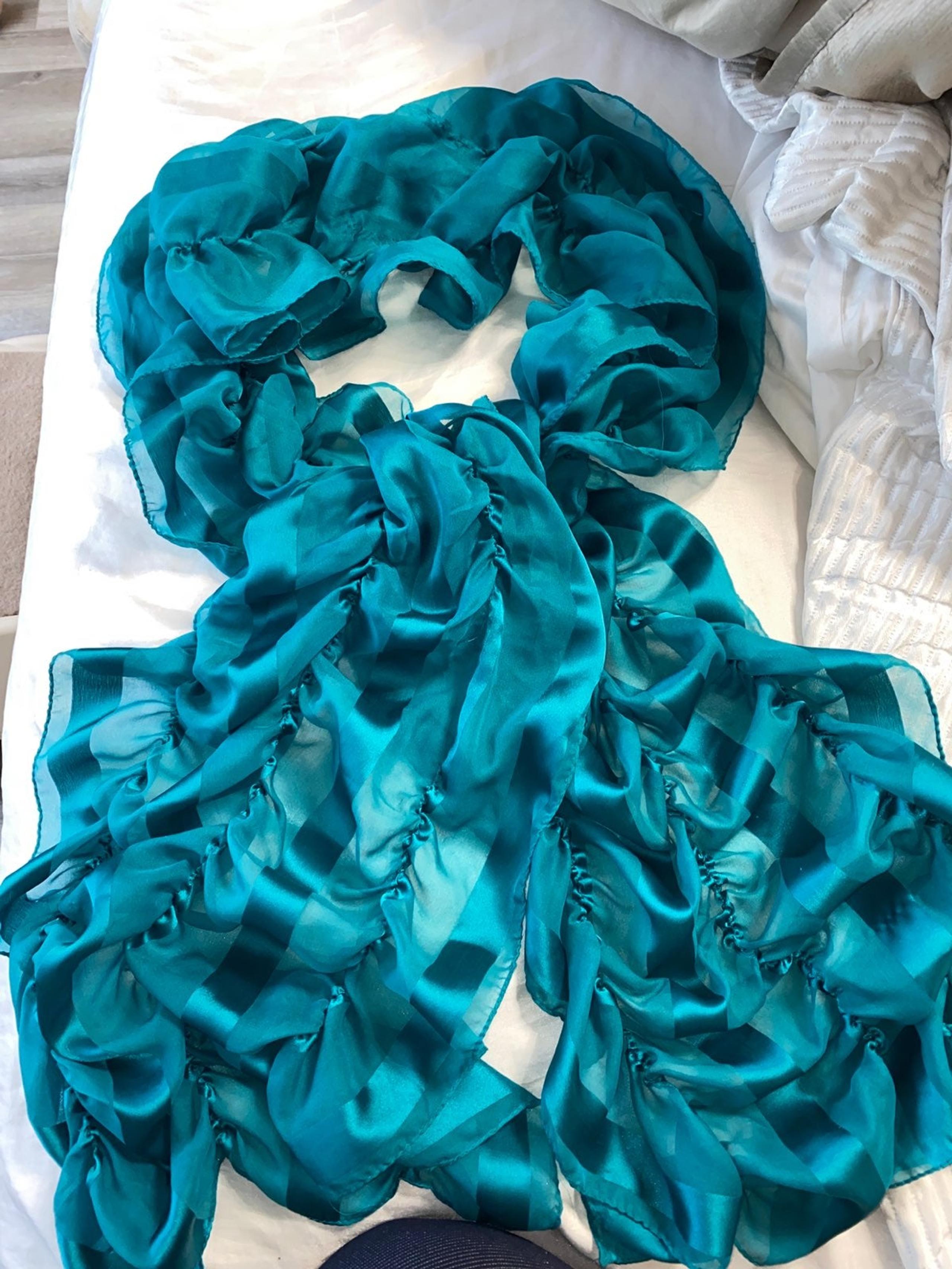 White House Black Market teal silky scar