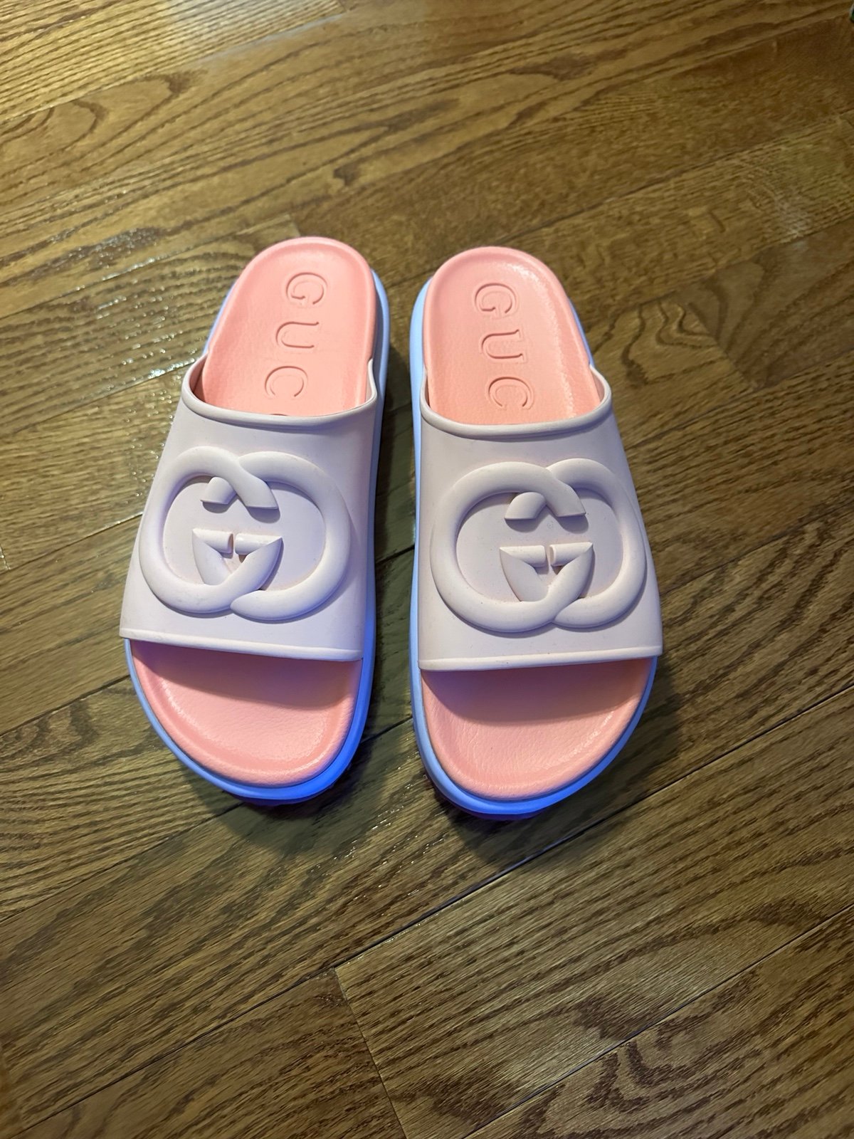 Gucci Sandals size 11 (42)