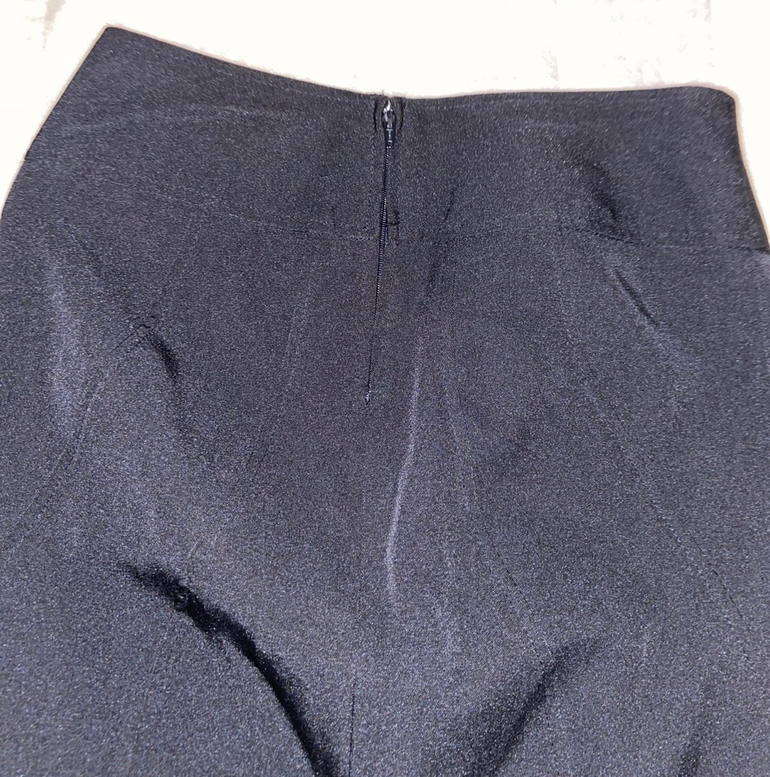 Black work it out vintage size 0 pencil skirt