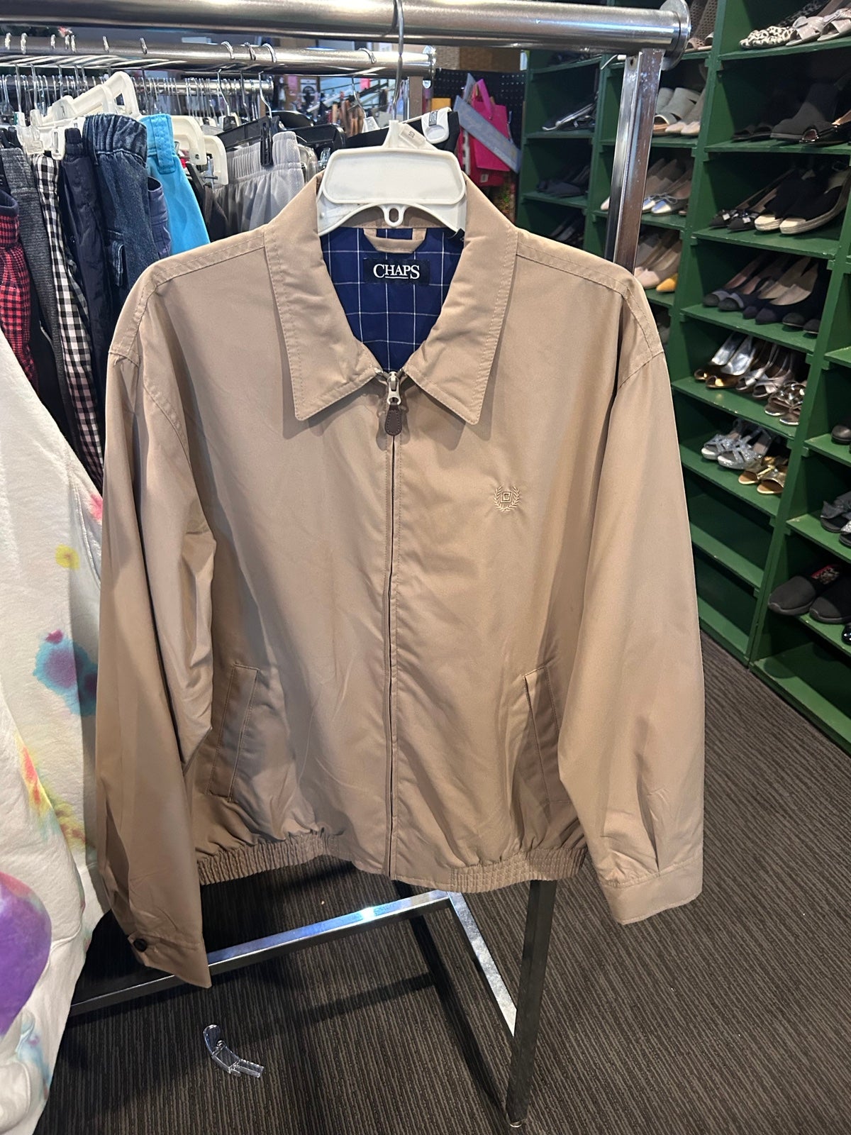Men’s Chaps Tan Khaki Zip Up Jacket w/ Navy Blue Plaid Lining Size Medium