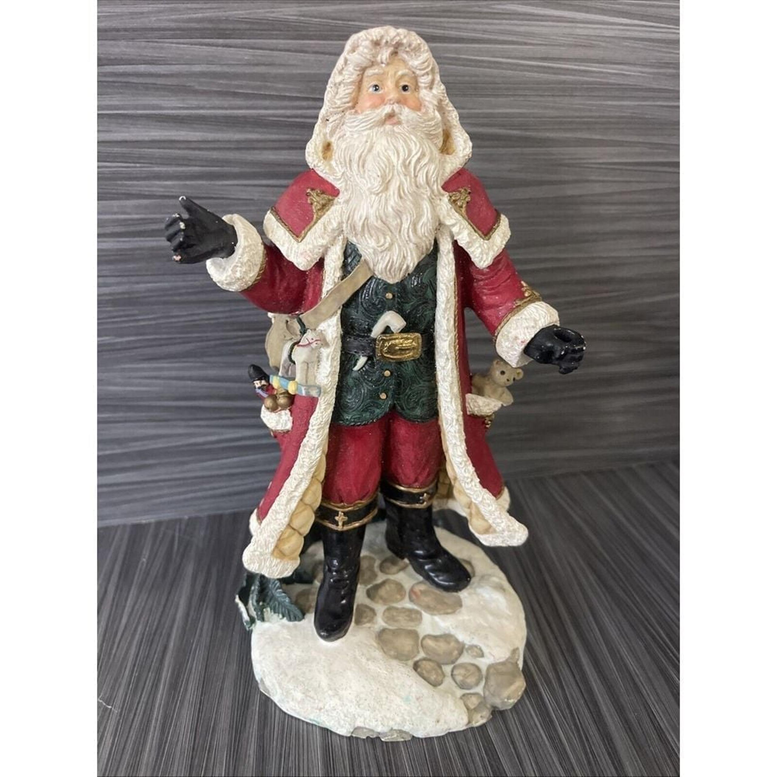 Father Christmas From The International Santa Figurine Collection 1991