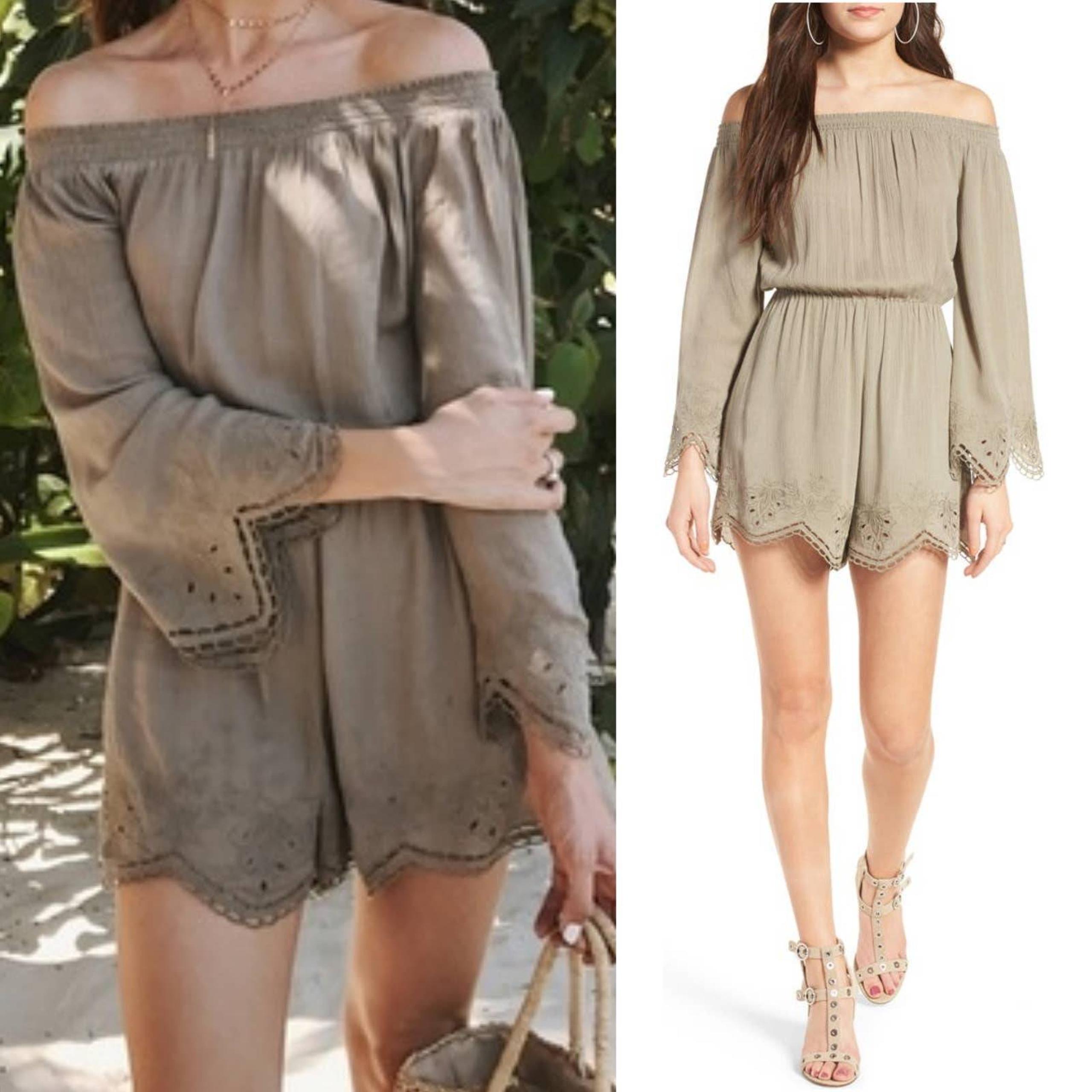 ASTR THE LABEL Gauze Scallop Hem Romper