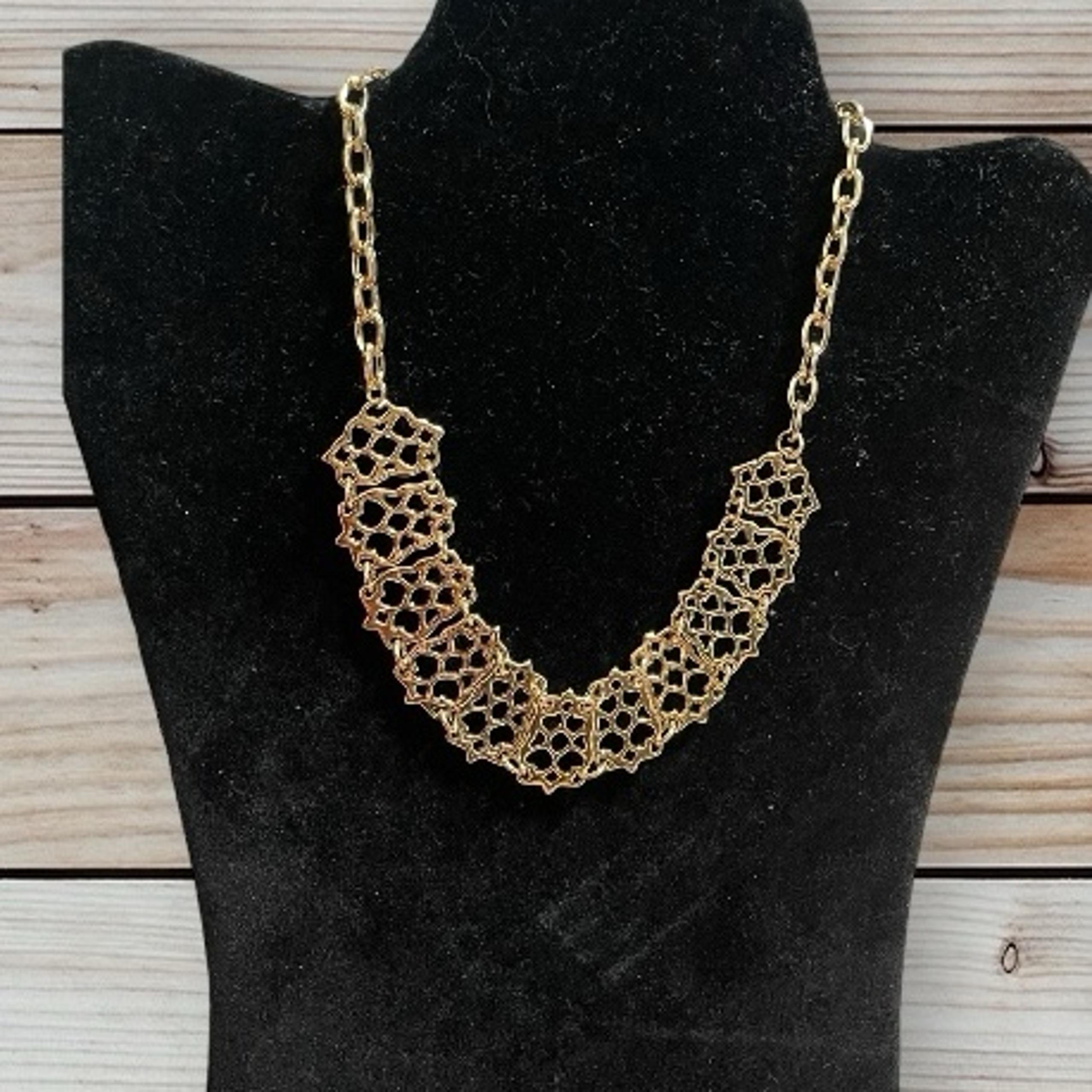Apt 9 Goldtone 16”Statement Necklace