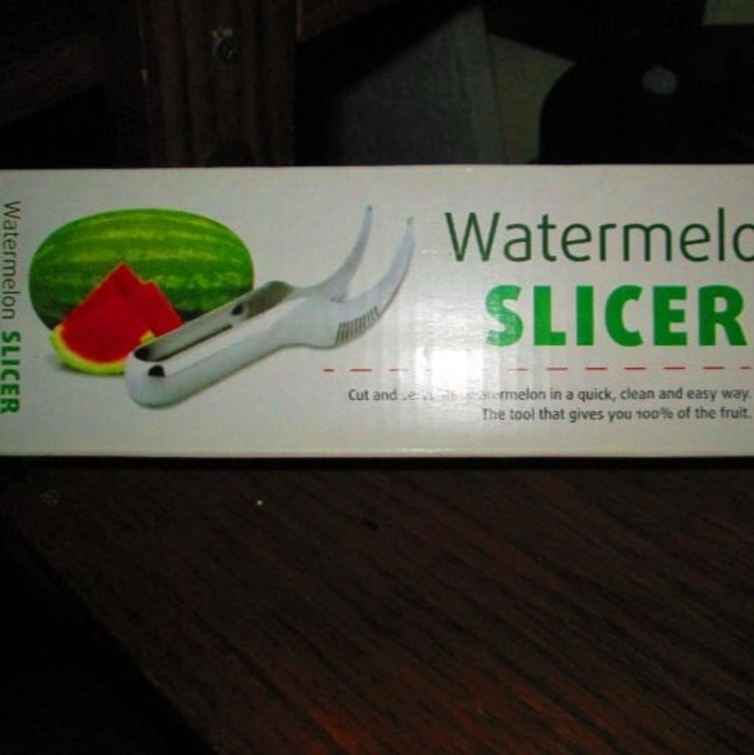 Watermelon Slicer server tongs NEW - As Seen on TV