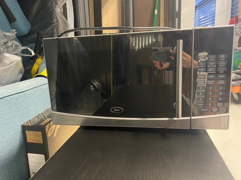 microwave oven