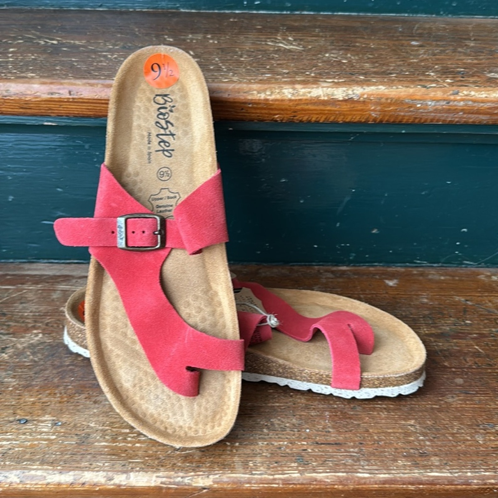 Bio Step Made in Span Women's Red Leather Sandals 9.5 NWT