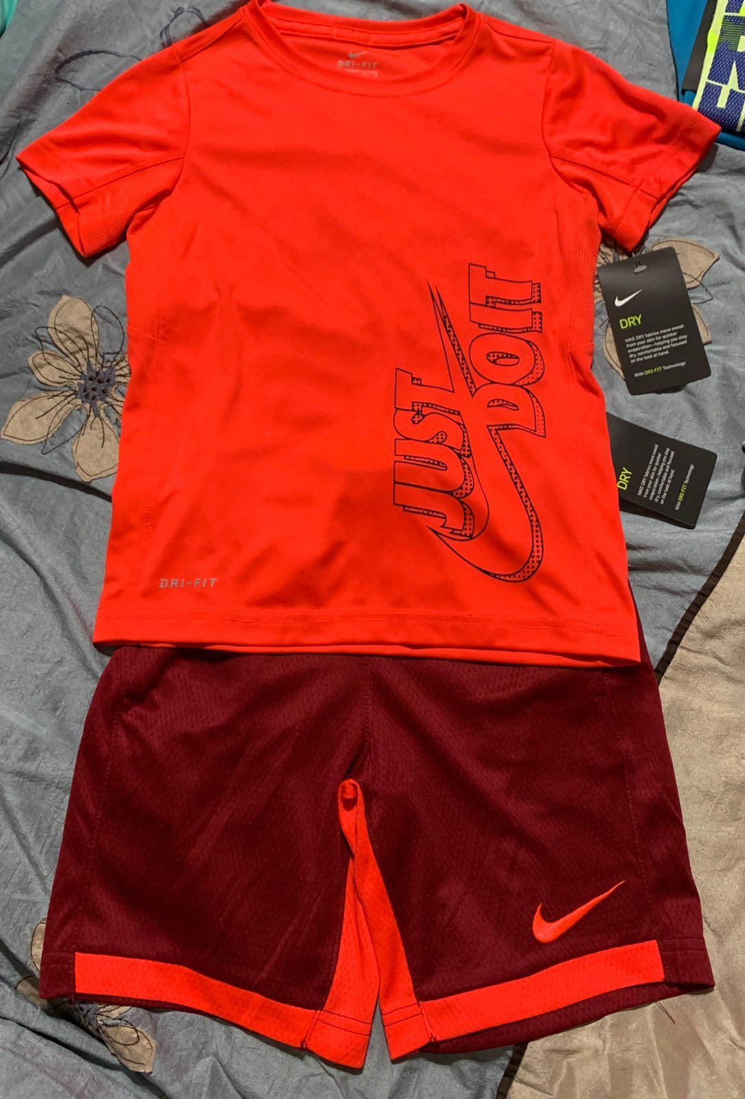 Nike boy outfit sz 6