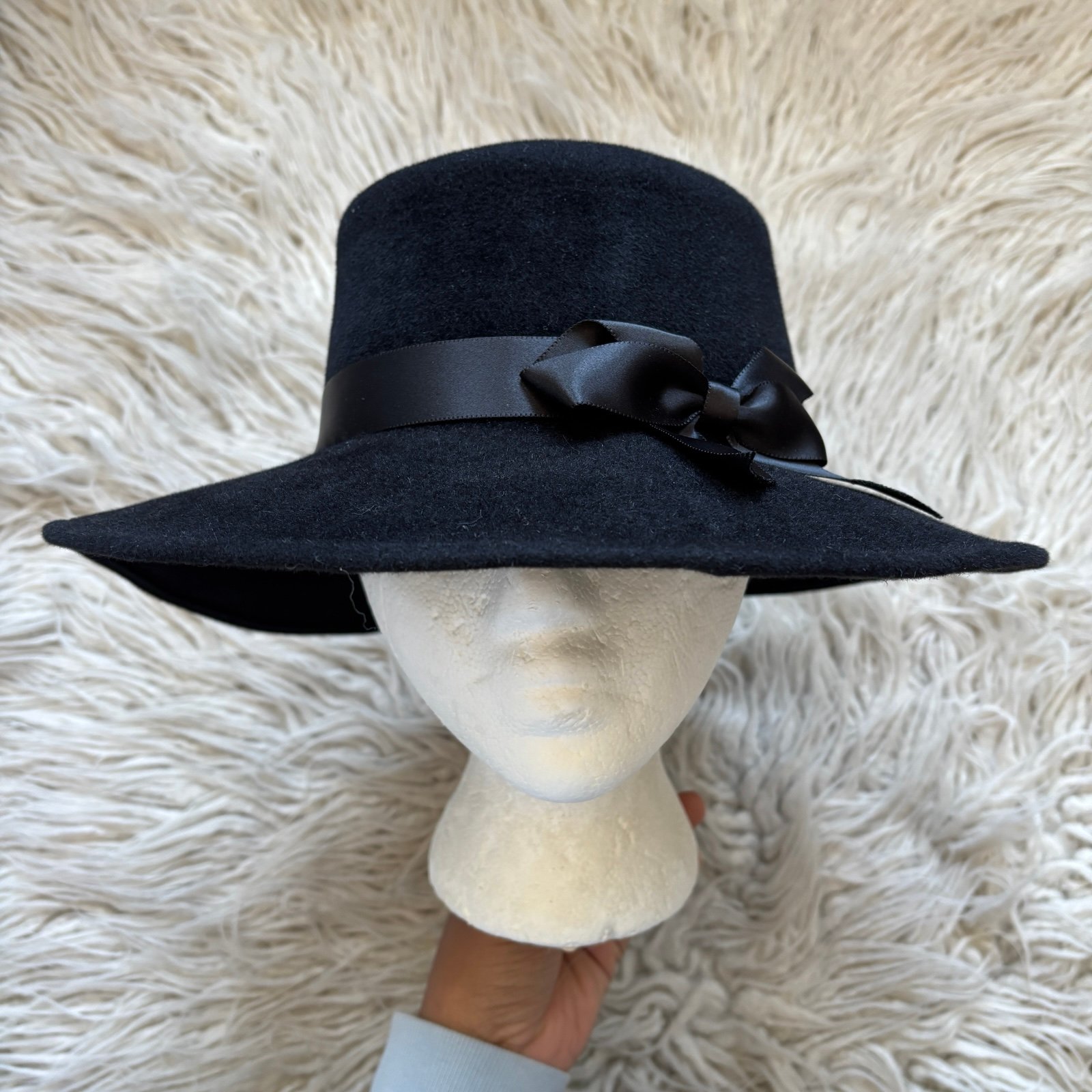 Patricia Underwood Black Felt Grosgrain Bow Ribbon Fascinator Wide-Brim Hat EUC