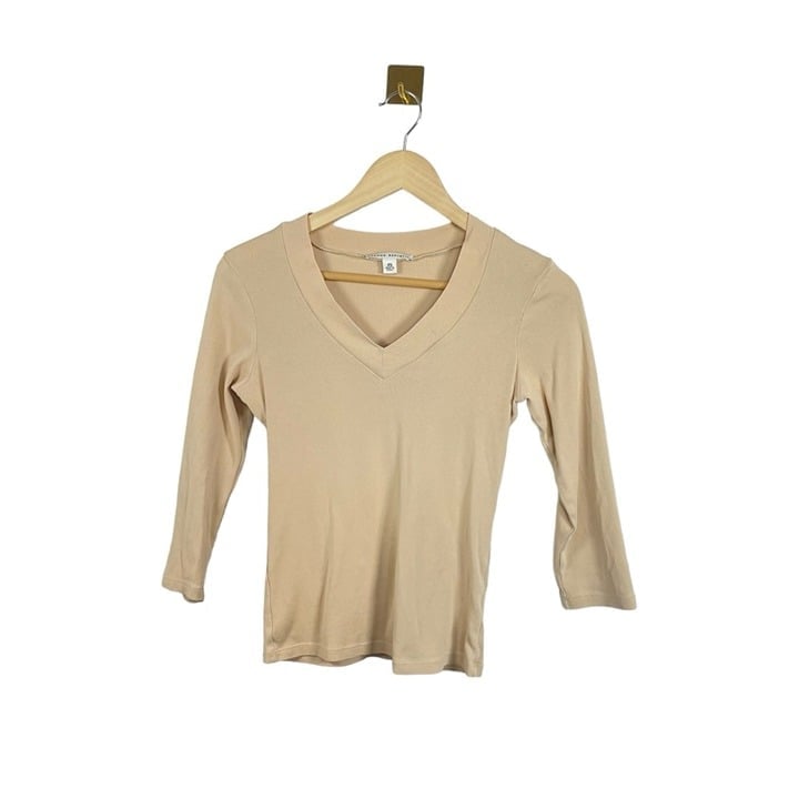 Banana Republic Women’s Ribbed Timeless V-Neck ¾ Sleeve Top in Nude Size XS