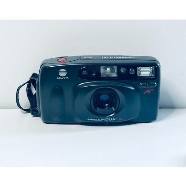 MINOLTA Freedom DUAL C35mm Film Point And Shoot Camera