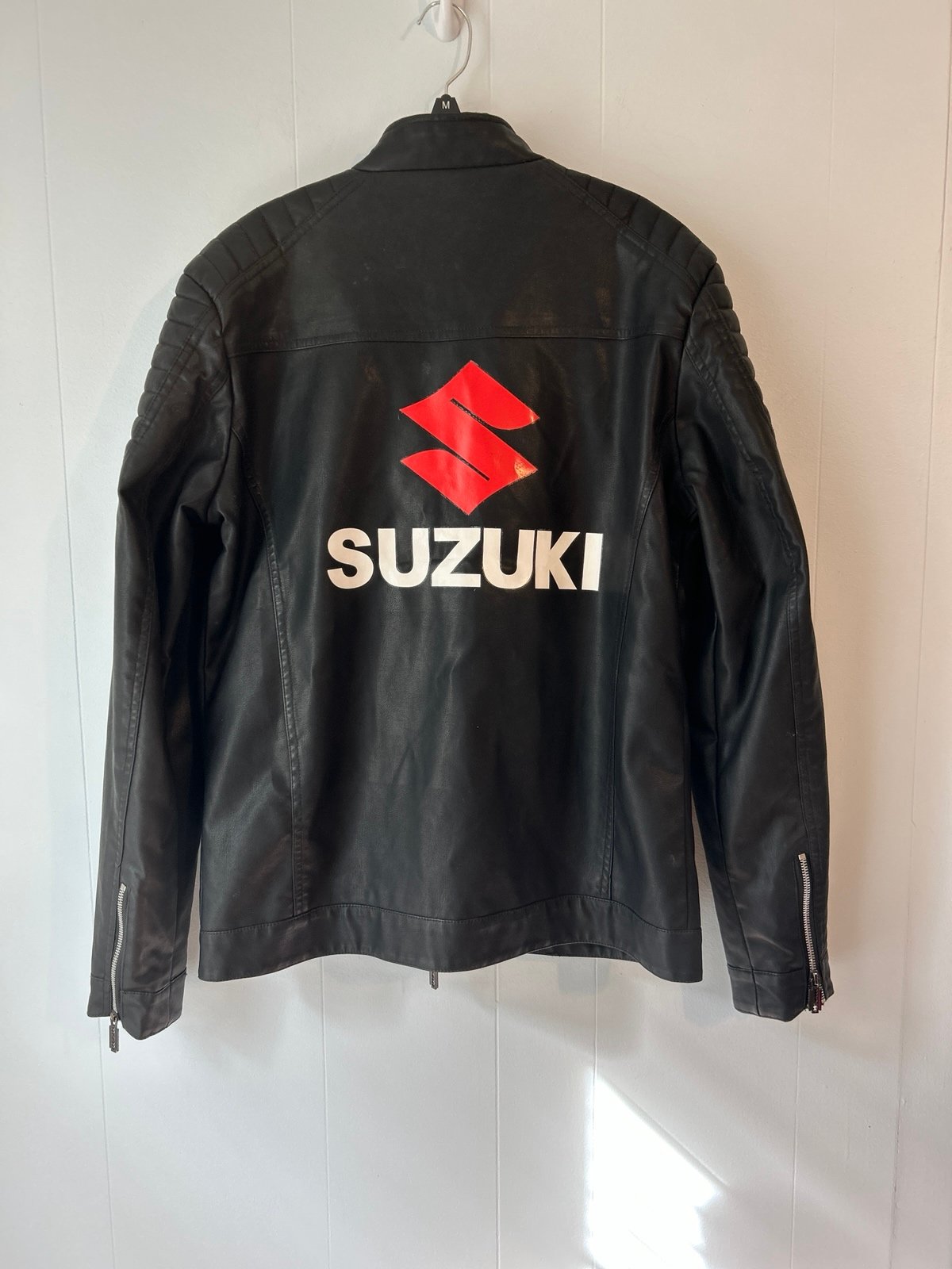 Women’s Suzuki flux leather jacket. Size large.. read description. Great shape.