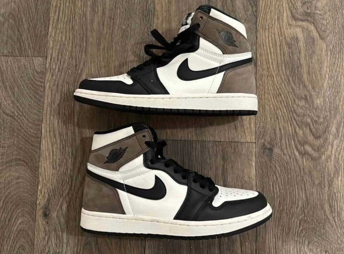 Air Jordan 1 Retro High Top OG Dark Mocha - US size 6