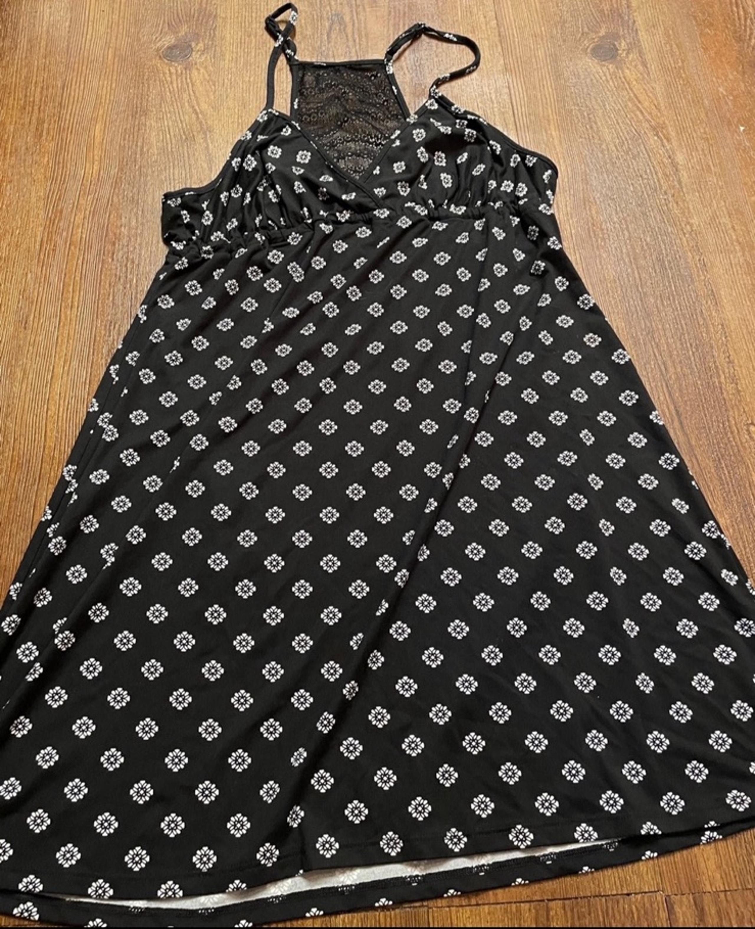Apt.9 Nightgown