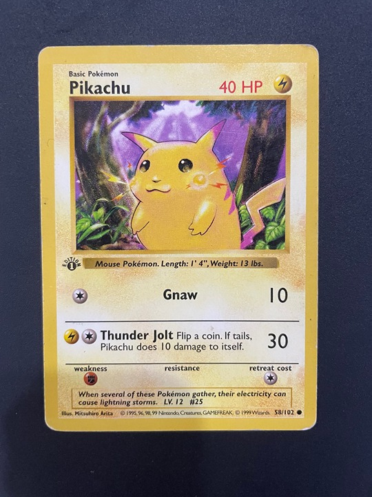 Pokemon 1999 Base Set 1st Edition Shadowless Yellow Cheeks Pikachu 58/102