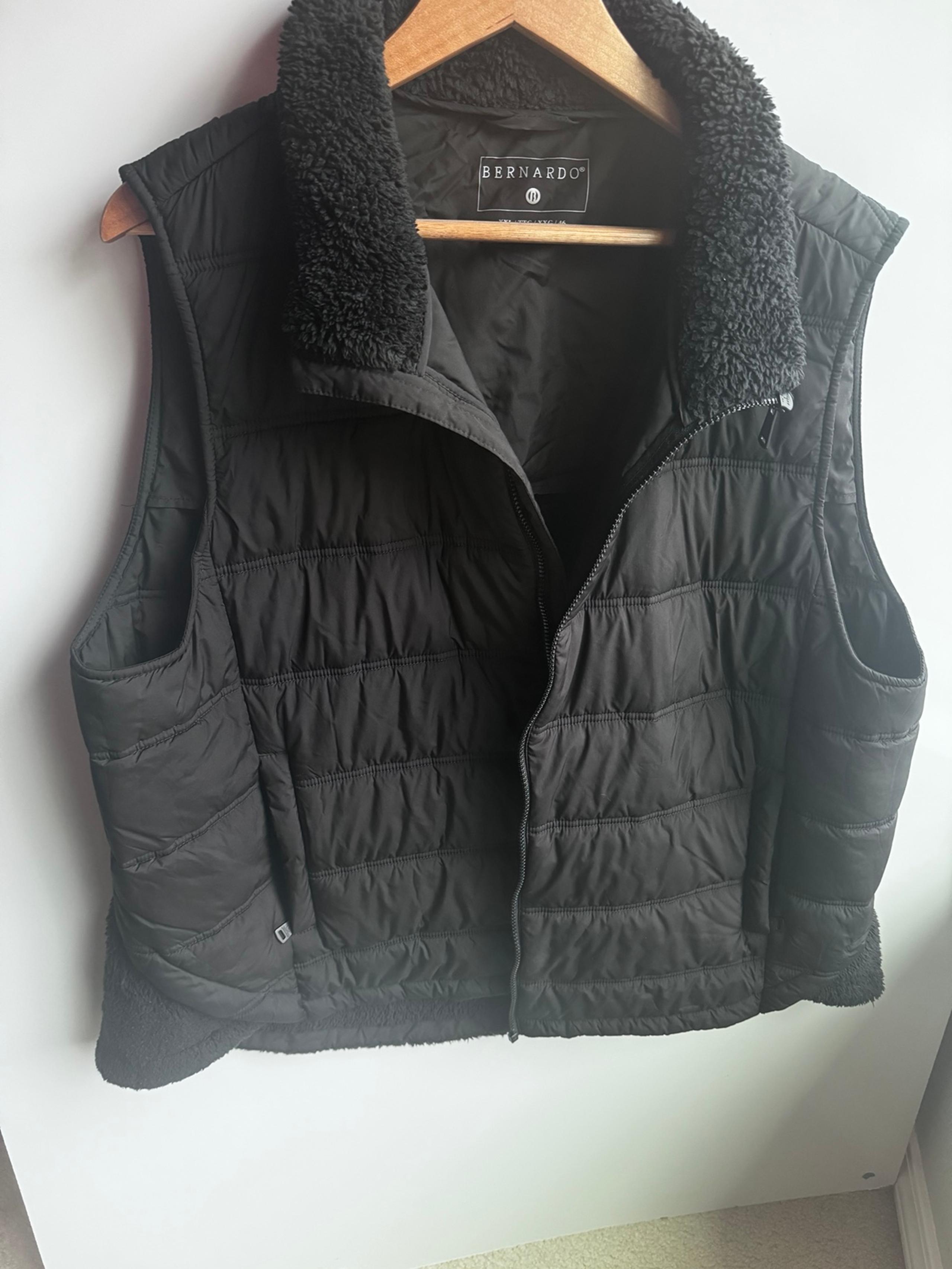 BERNARDO vest black XXL  plus size puffer vest soft serenity sherpa