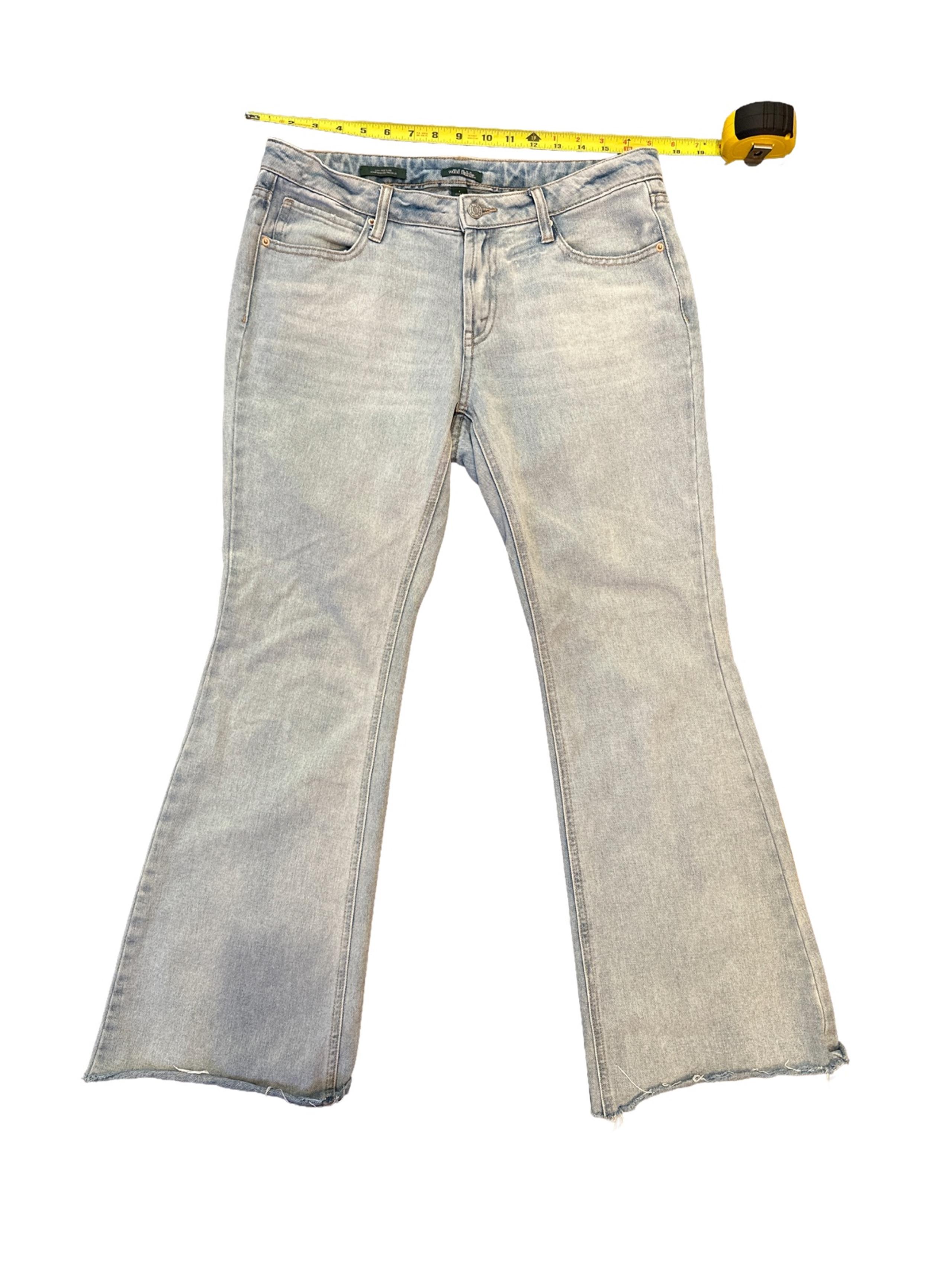 Wild Fable High-Rise Flare Women's Jeans Size 4 Raw– Light Wash Denim – Mid Rise