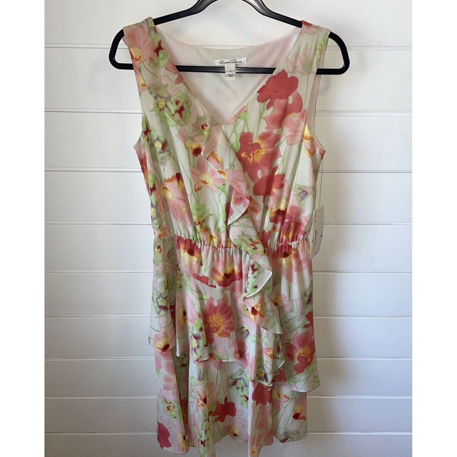 NWT Kenneth Cole New York Dress Size: 6 Perfect For Spring Or Easter.