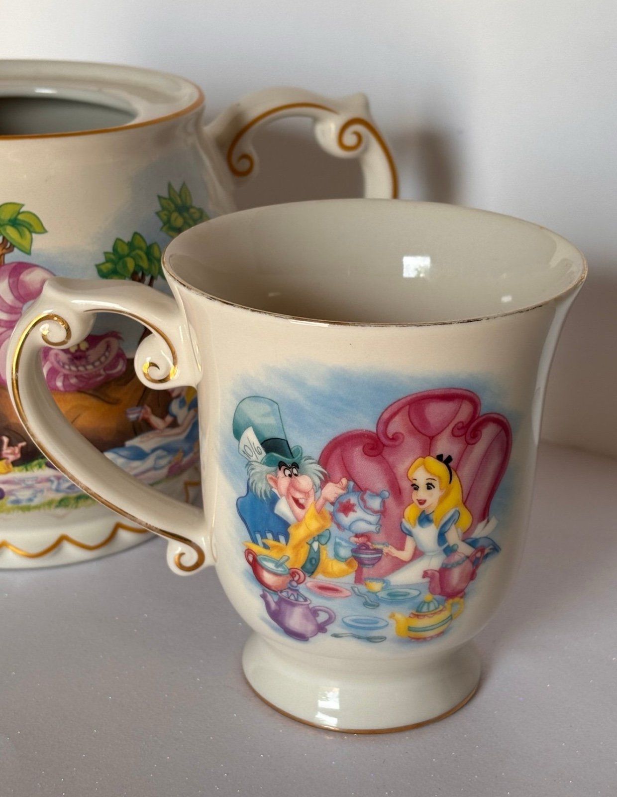 Disney Alice in Wonderland Madhatter coffee mug