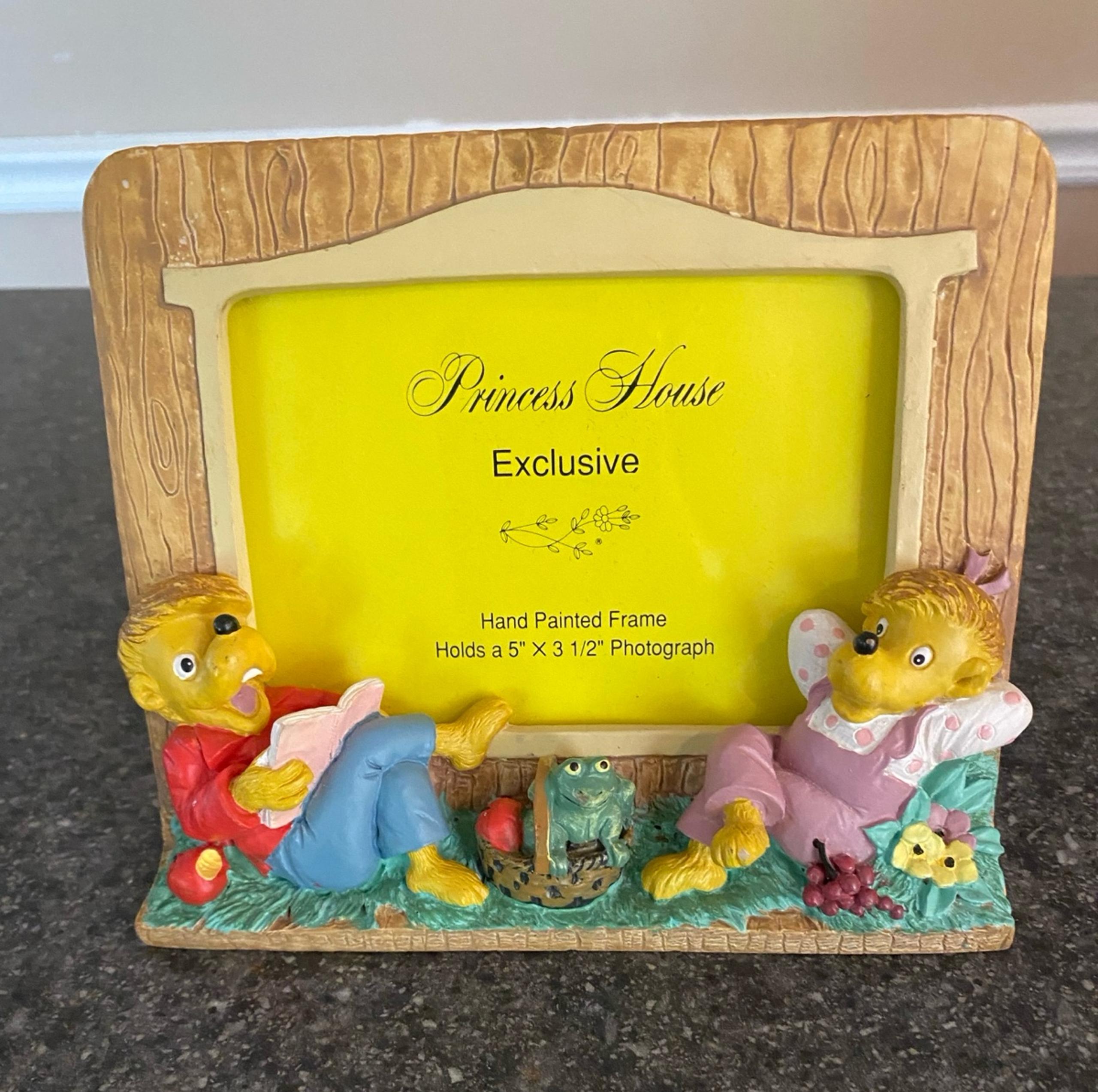 Vintage 1991 The Berestain Bears Picture Frame - Princess House Exclusive