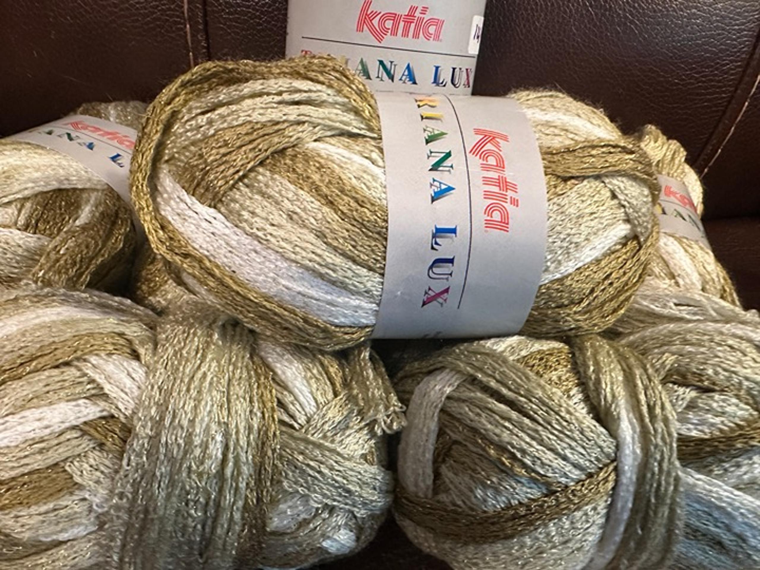 Lot of 8 balls Katia Triana Yarn