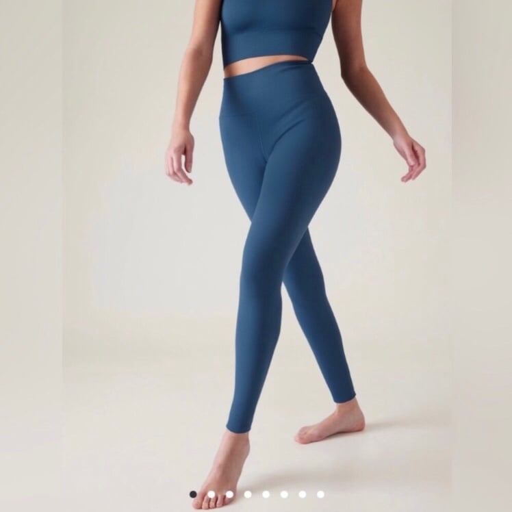ATHLETA AURORA SEAMLESS TIGHT Ultra high rise with ribbed compression throughout