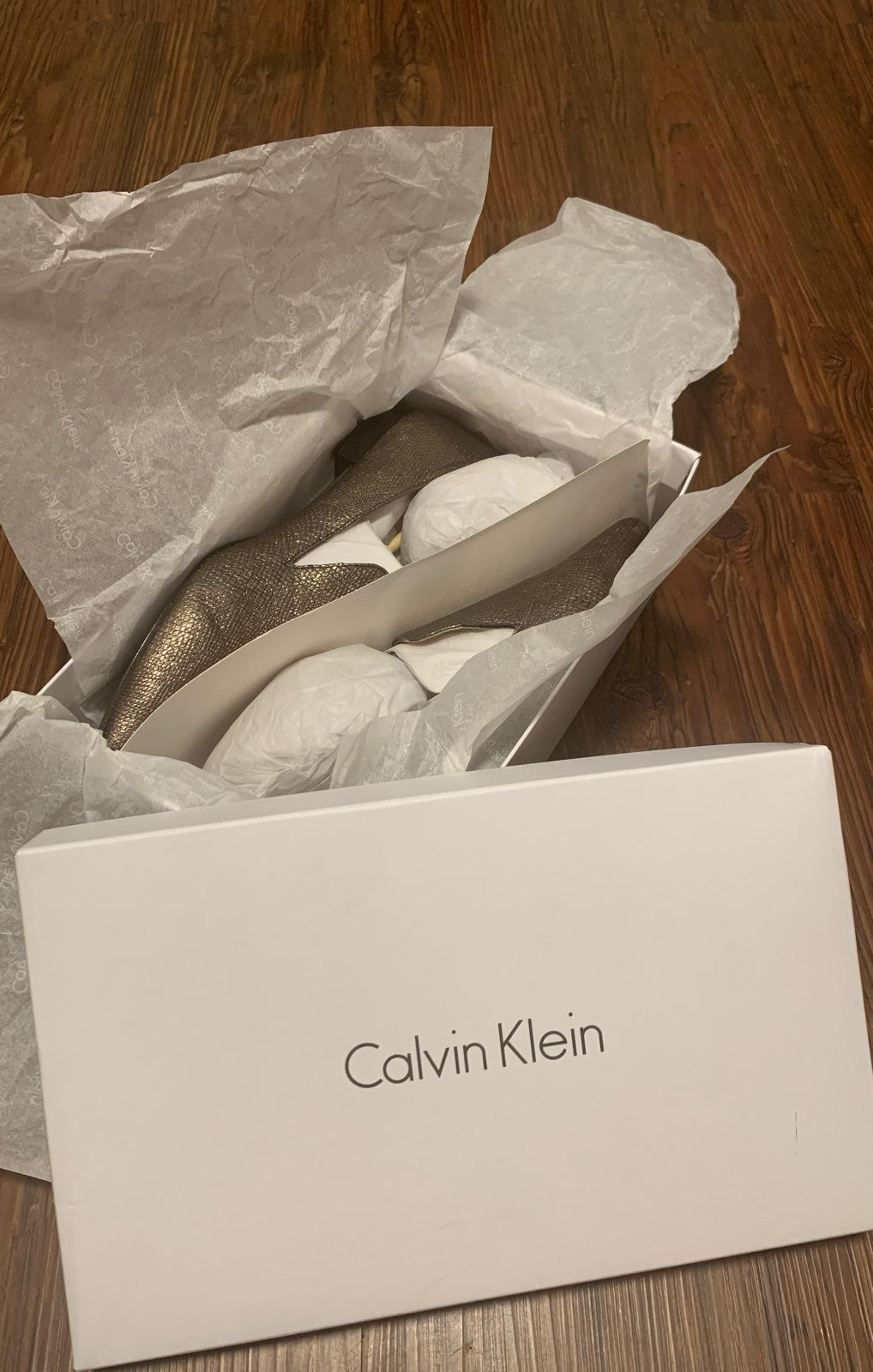 Elin foiled lizard loafer