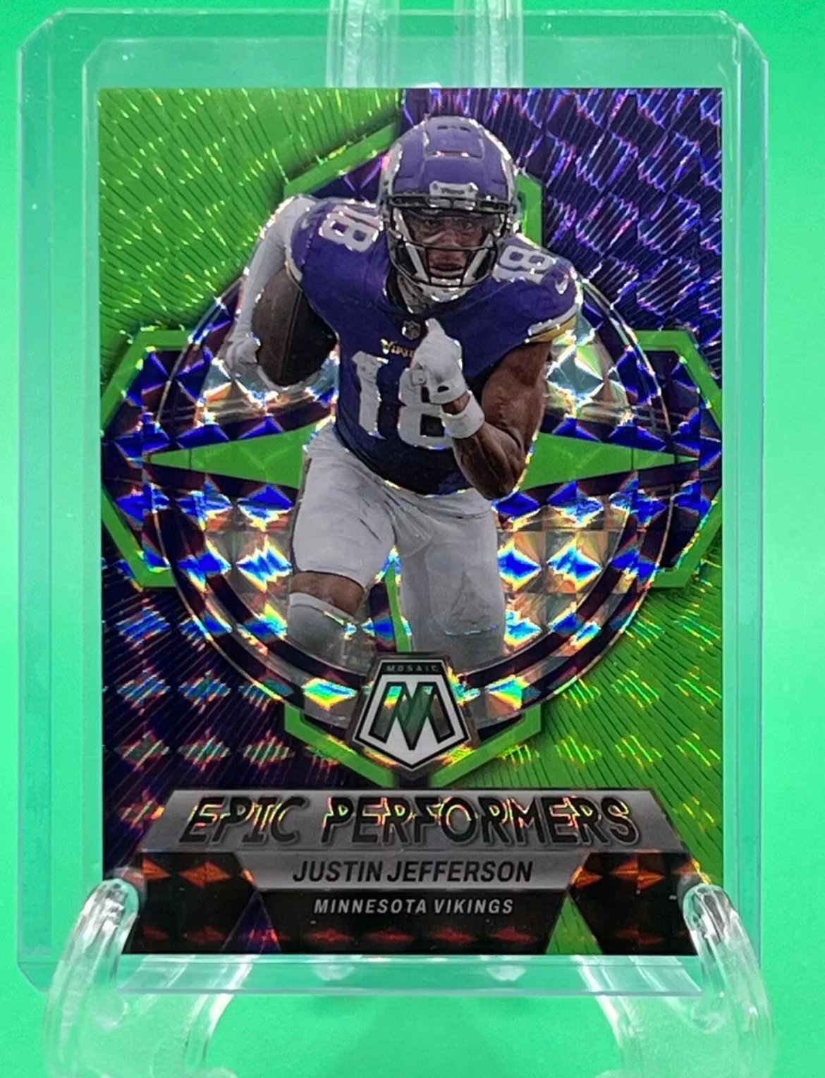 2023 Mosaic Justin Jefferson Epic Performers Green Fluorescent /10 Case Hit