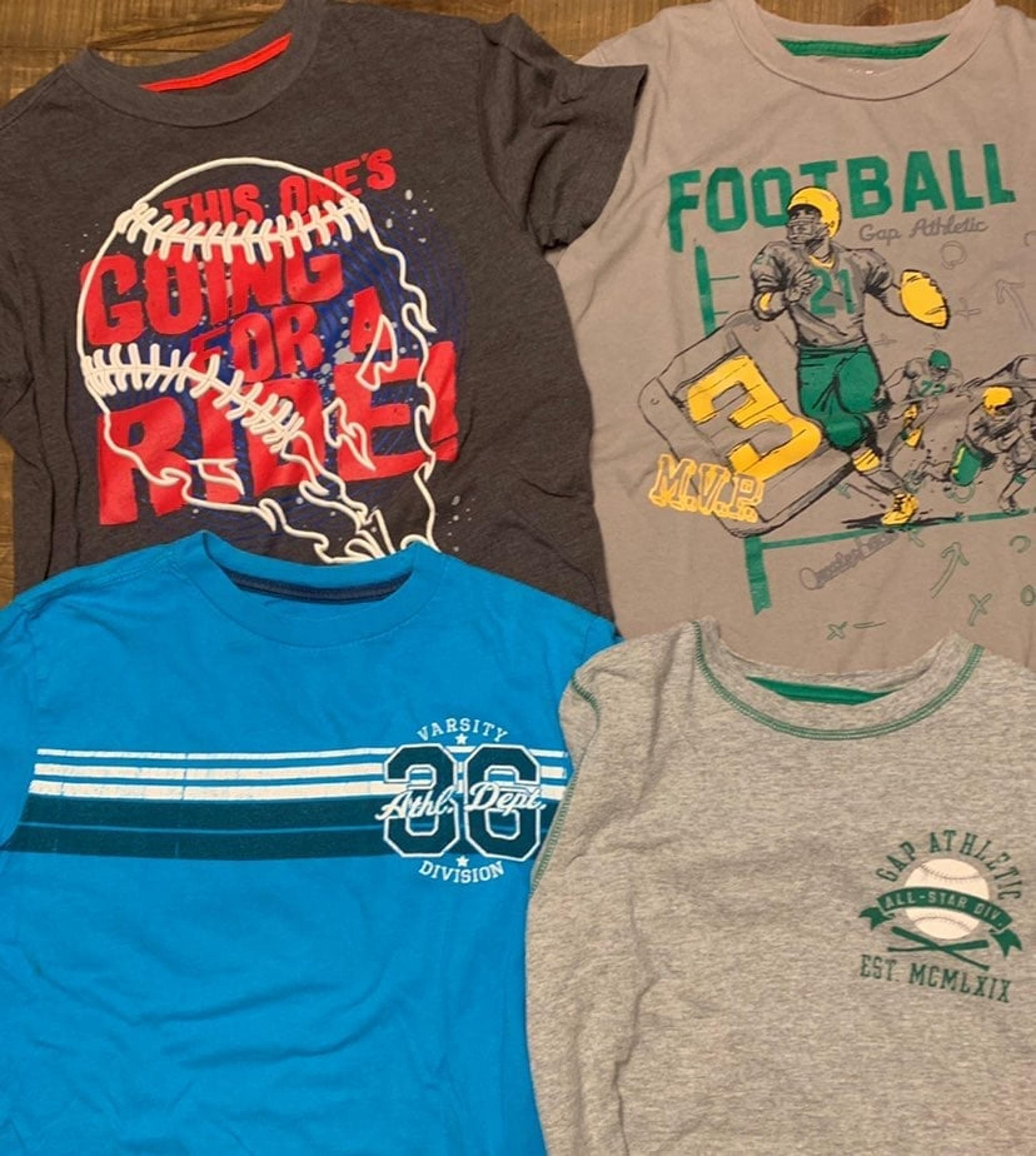 4 Gap and Old Navy boys tshirts size 8 medium