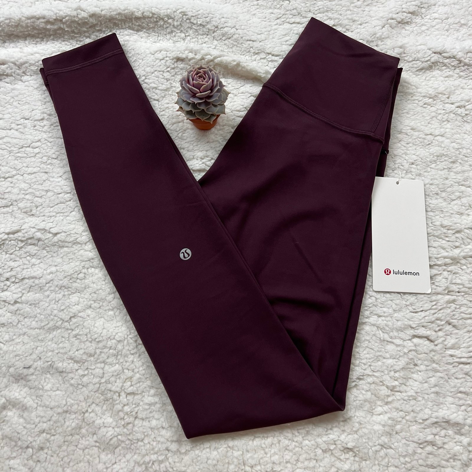 Size 4 Lululemon Wunder Train GOODNIGHT PLUM 28”