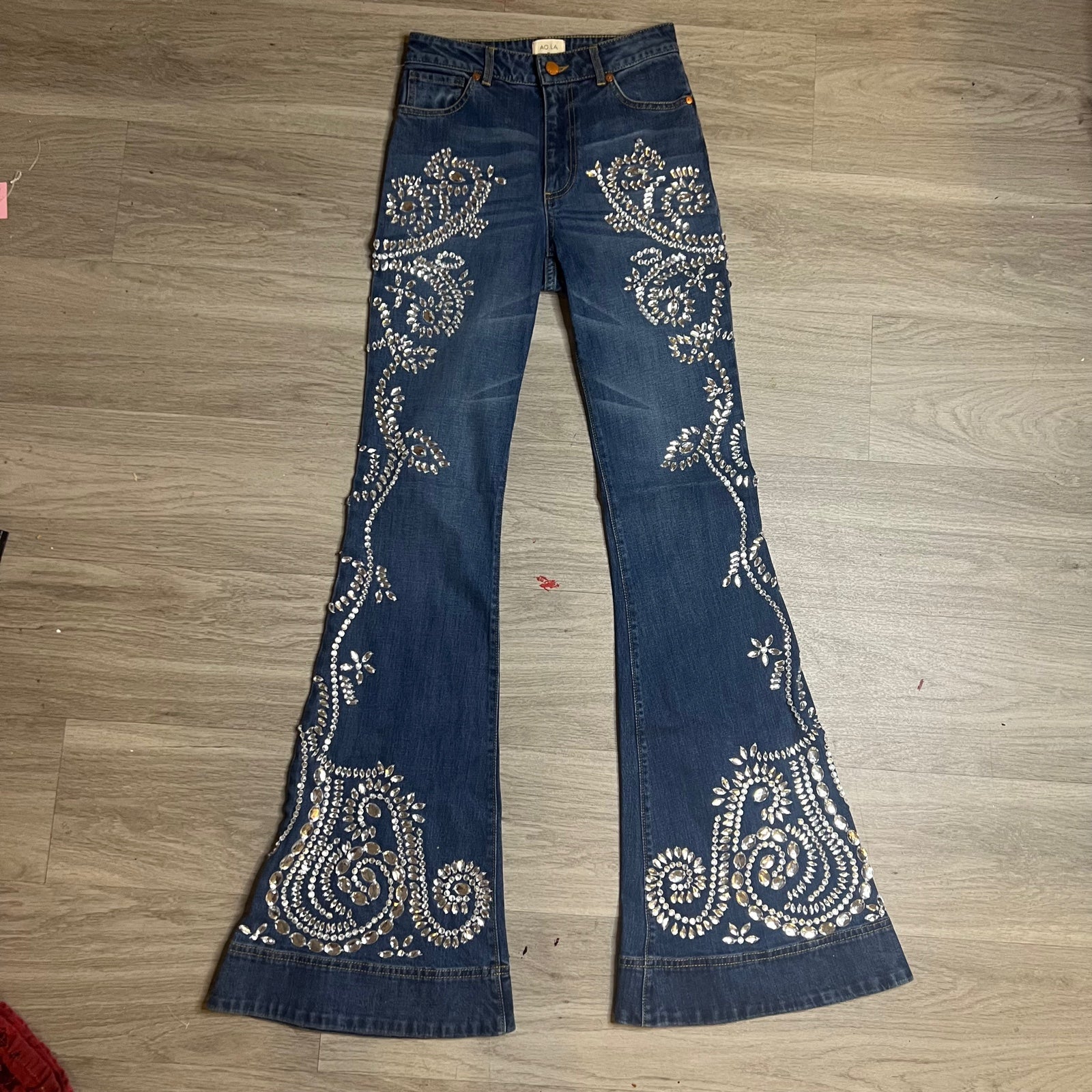 Alice and Olivia Rhinestone Flare Jeans hotsell Size XS 25