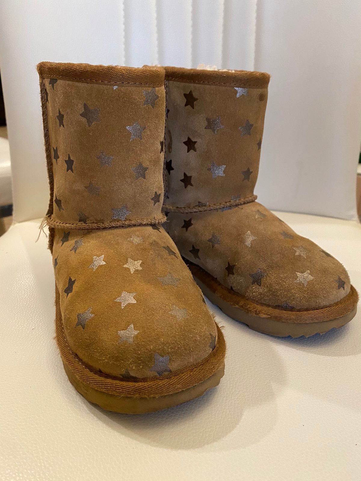 UGG Kid Boot Size 11